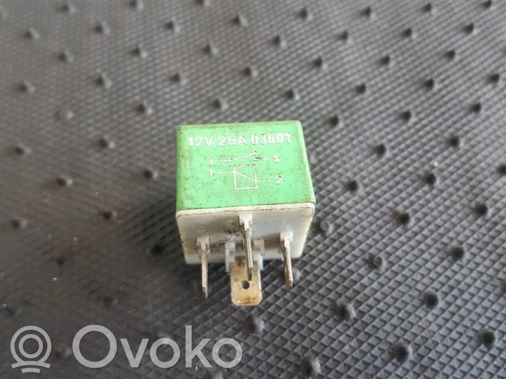 Alte relee   12V25A03601,12V25A03601,12V25A03601