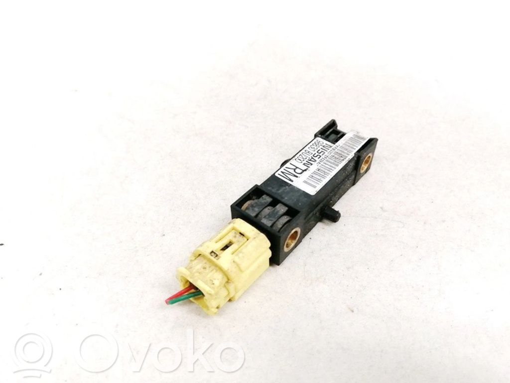 Nissan Almera Tino Czujnik uderzenia Airbag 