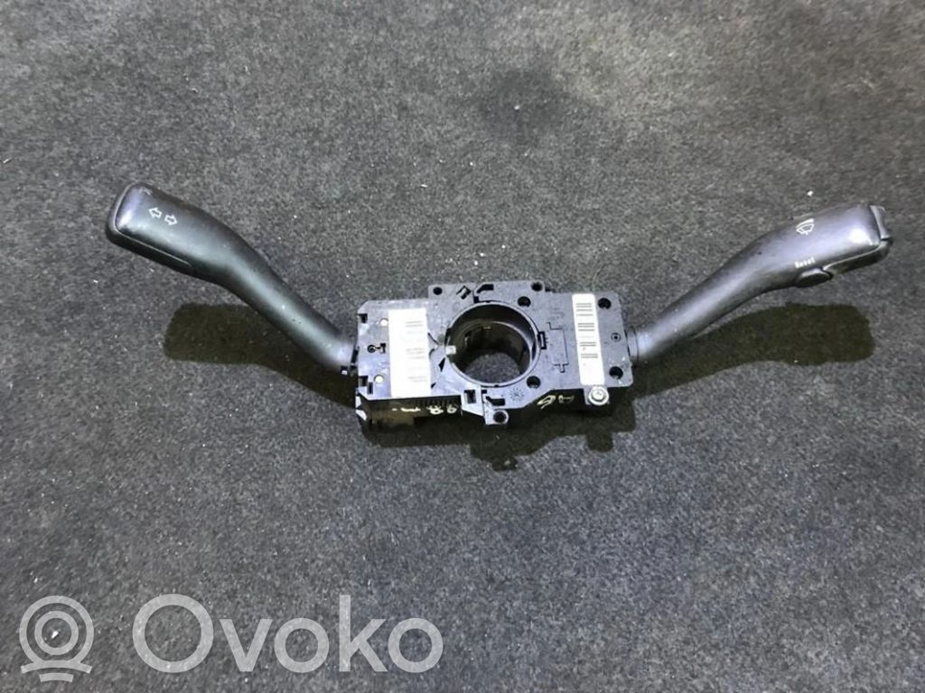 Volkswagen Golf IV Bloc semnalizator și ștergător parbriz