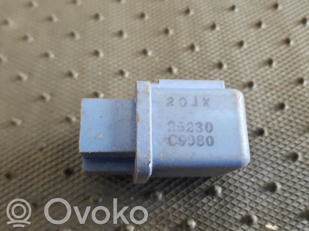 Nissan Sunny Muu rele 