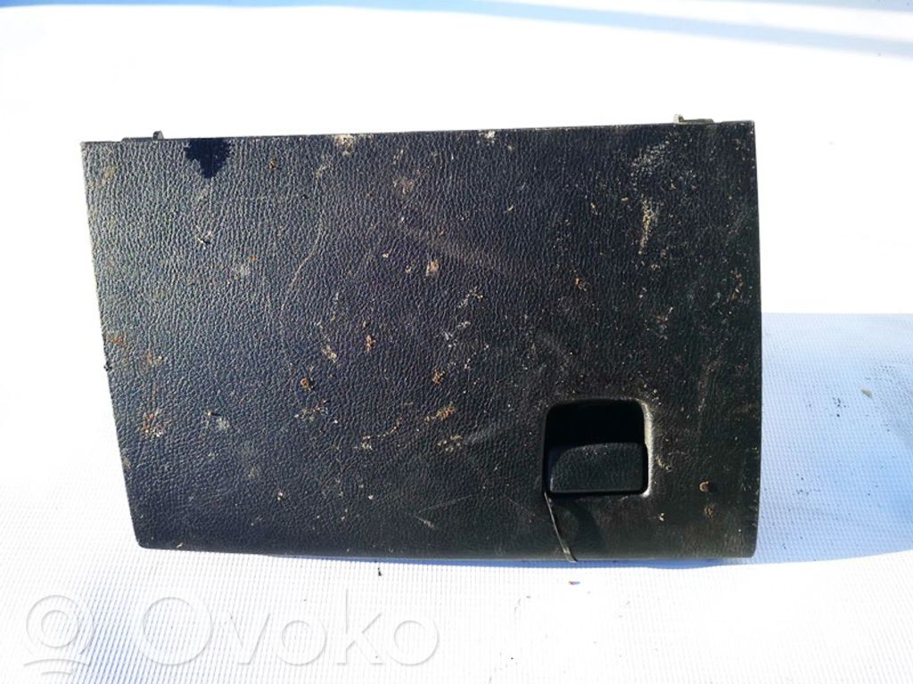 Mazda 2 Glove box 