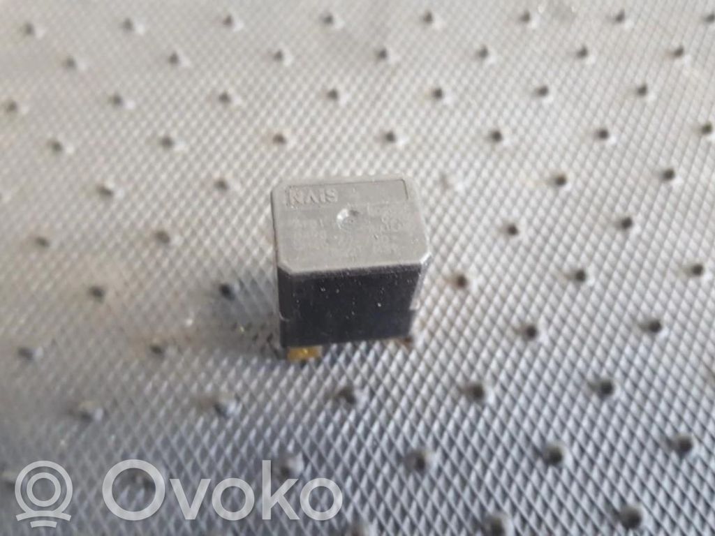 Muu rele   ACM33221,UM4667730,71818498,80202F,80202F0206,ACM33221,UM4667730