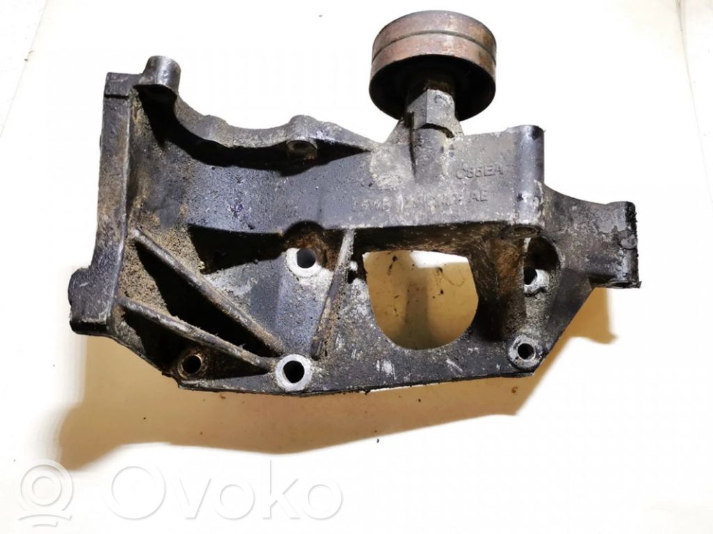 Ford Galaxy Engine mounting bracket 