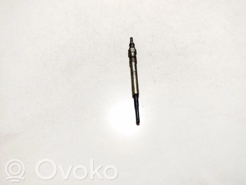 Volkswagen PASSAT B5 Glow plug 