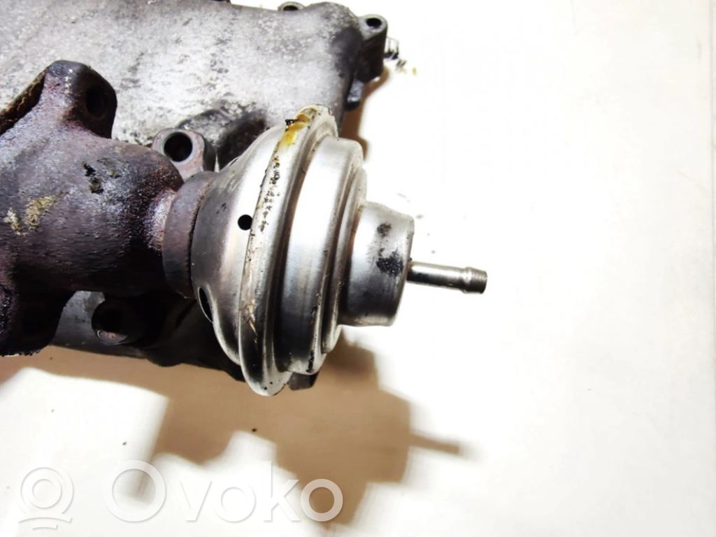 Audi A4 S4 B5 8D Valvola EGR 