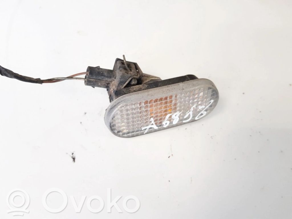 Front fender indicator light   183585,1835858,1835858,183585