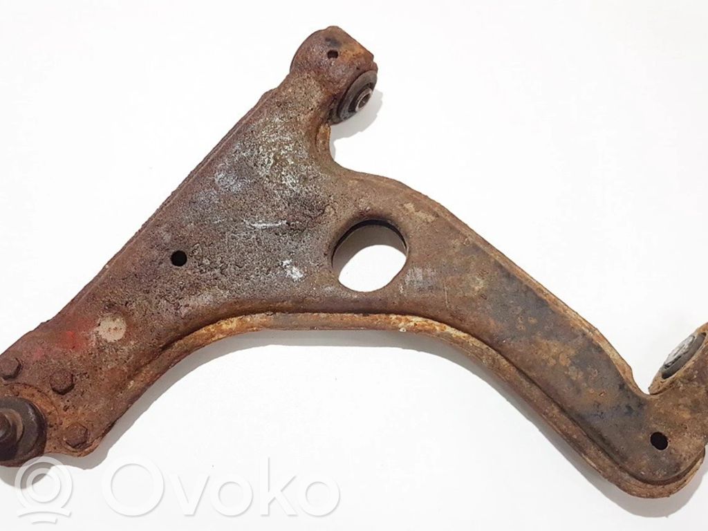 Opel Zafira A Braccio di controllo sospensione anteriore inferiore/braccio oscillante