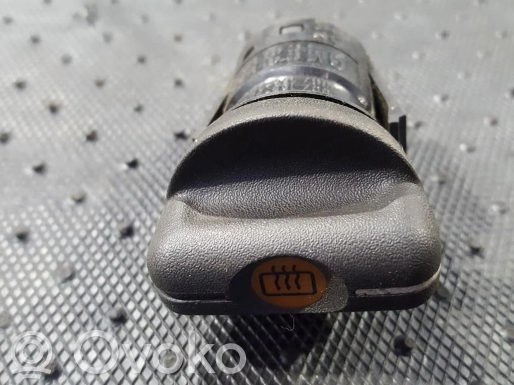 Opel Astra G Windscreen/window heater switch 