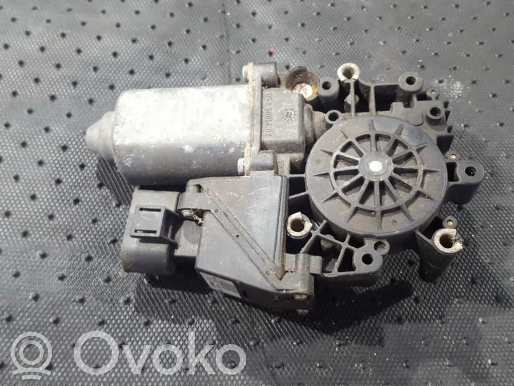 Audi A4 S4 B5 8D Motorino alzacristalli della portiera anteriore