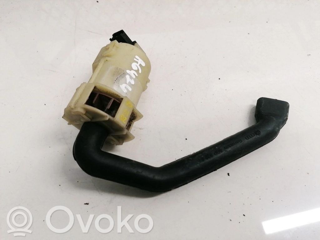 Audi A4 S4 B5 8D Module d'unité de commande de ventilateur 