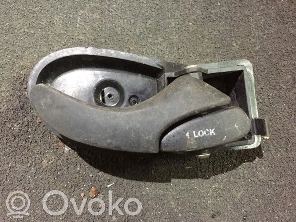Ford Focus Klamka wewnętrzna drzwi 