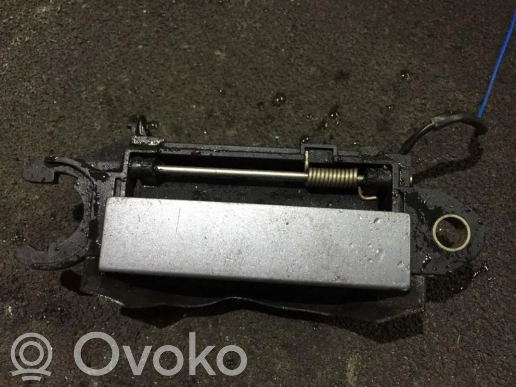 Audi A4 S4 B5 8D Maniglia esterna per portiera anteriore