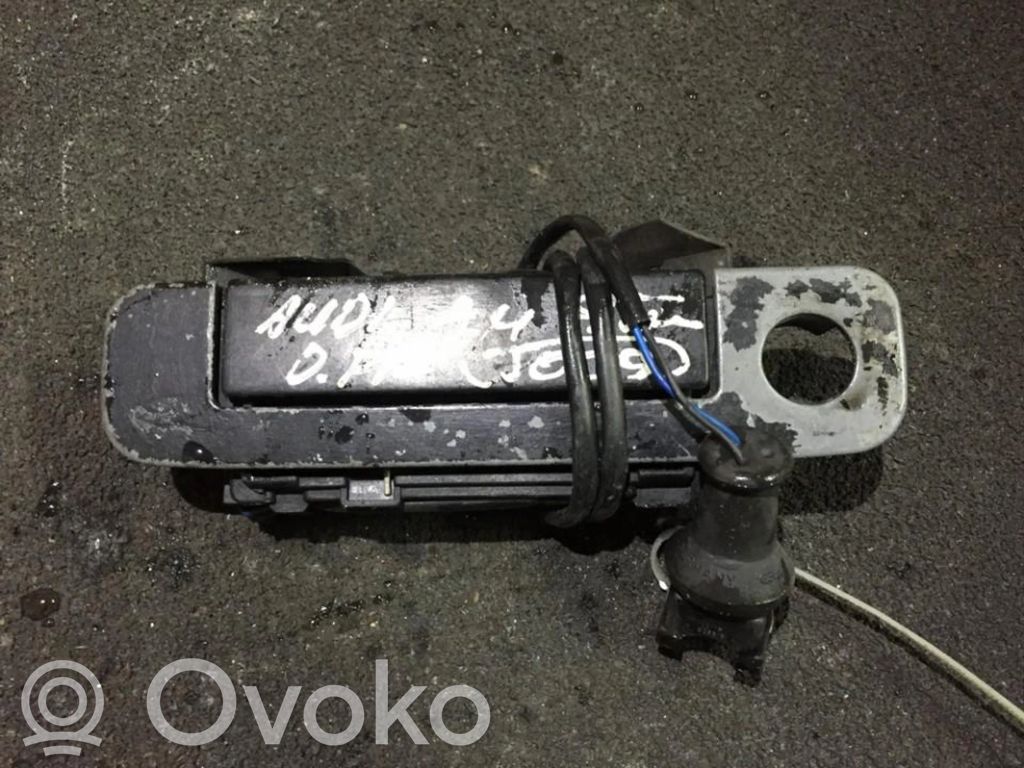 Audi A4 S4 B5 8D Maniglia esterna per portiera anteriore