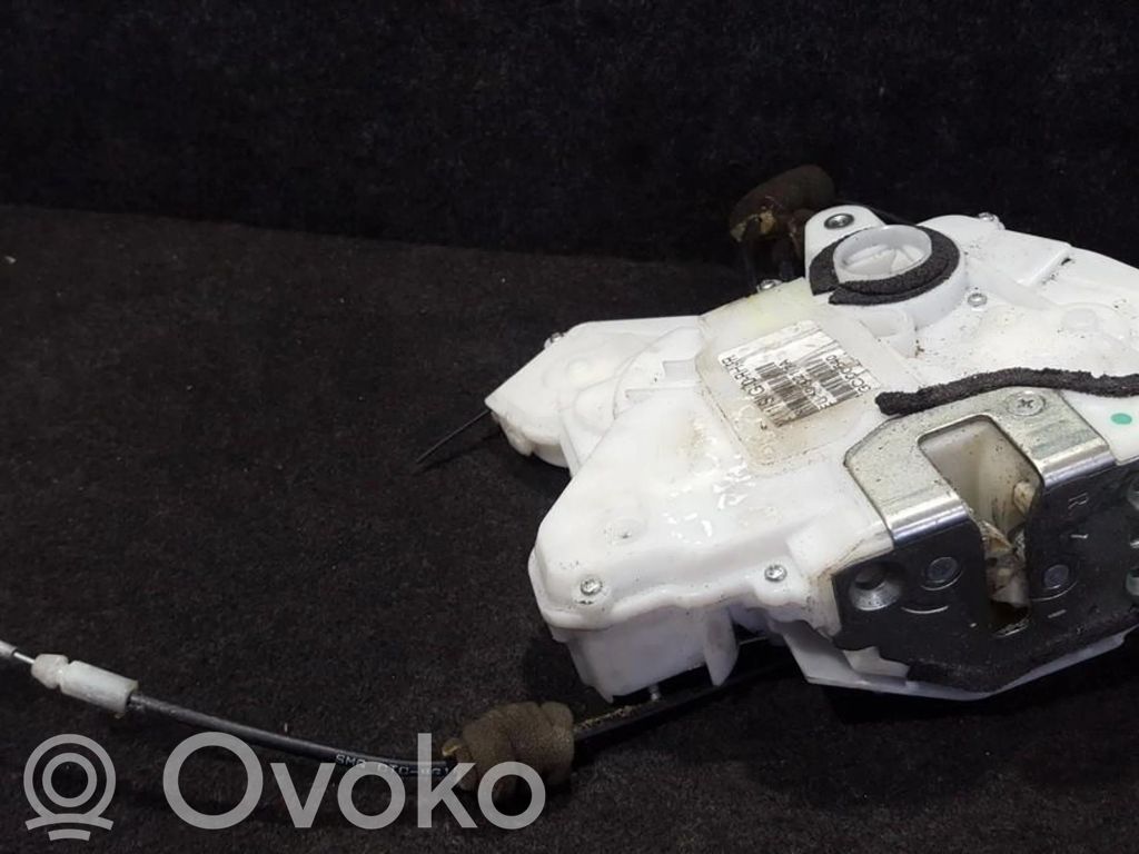 Honda CR-V Zamek drzwi przednich 