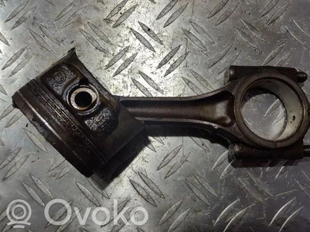 Skoda Fabia Mk1 (6Y) Kolben mit Pleuel 