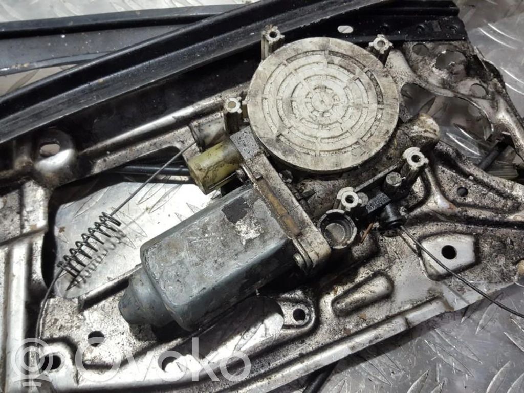 BMW 5 E39 Asa reguladora de la puerta trasera 