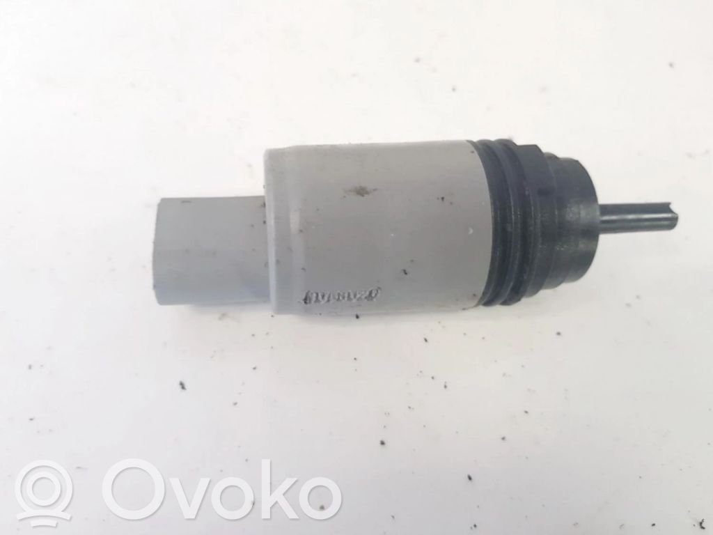 BMW 3 E90 E91 Windscreen/windshield washer pump 
