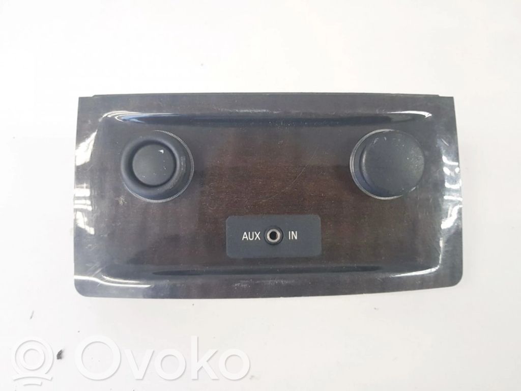 BMW 5 E60 E61 Enchufe conector USB 