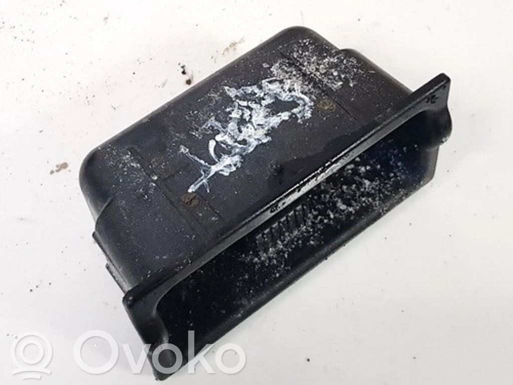 Opel Vectra C Posacenere auto