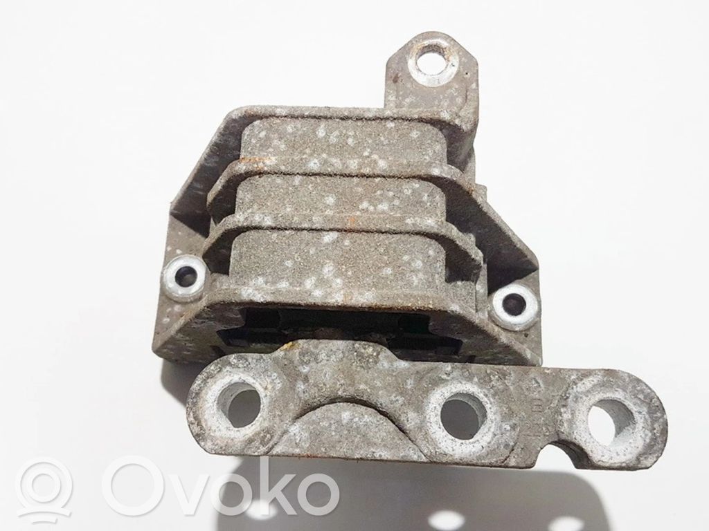 Opel Signum Engine mount bracket 