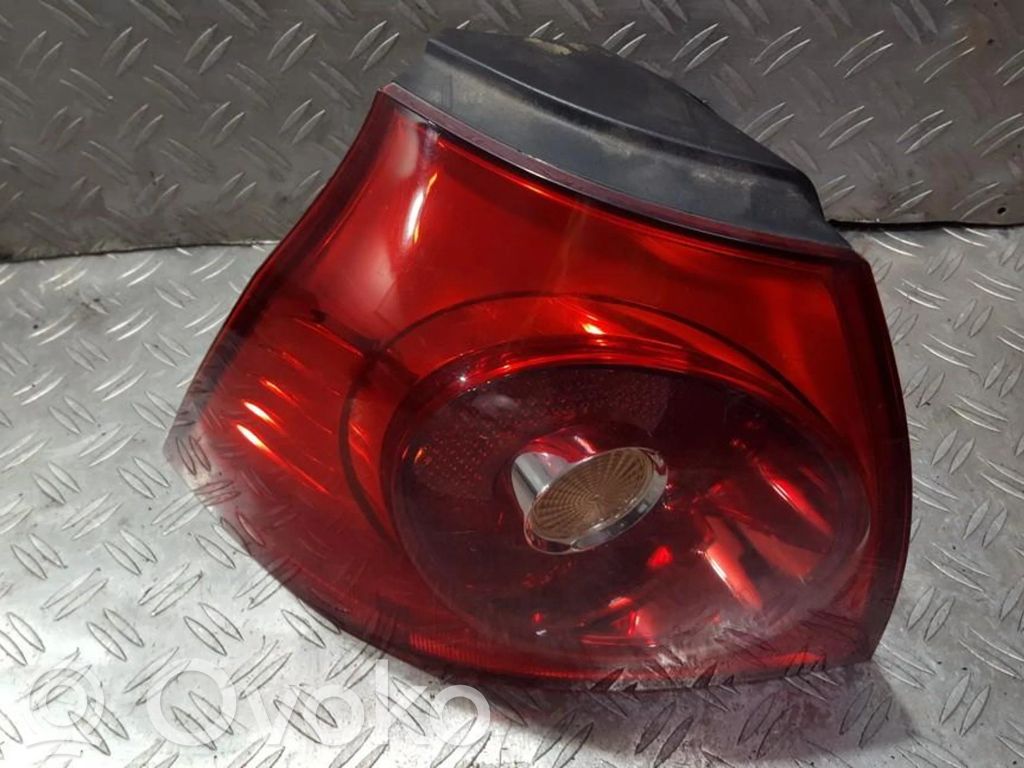 Volkswagen Golf V Luci posteriori 