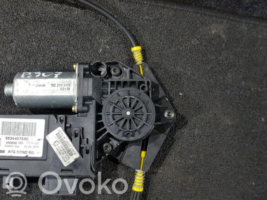 Peugeot 307 Silnik regulatora szyby drzwi przednich 