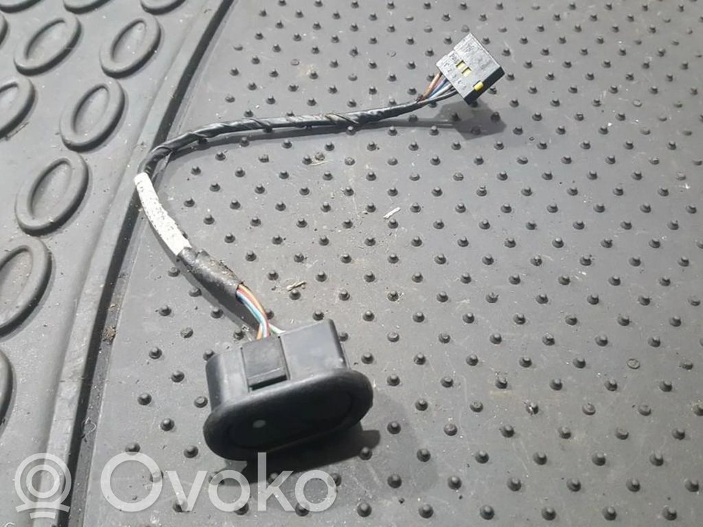 Opel Tigra A Interruptor del elevalunas eléctrico 