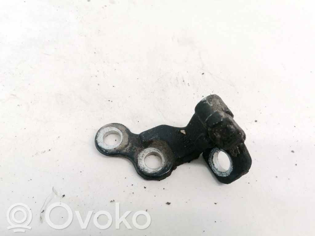 Ford Focus Cerniera superiore della portiera anteriore