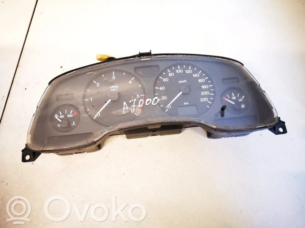 Geschwindigkeitsmesser Cockpit   09228743,09228743