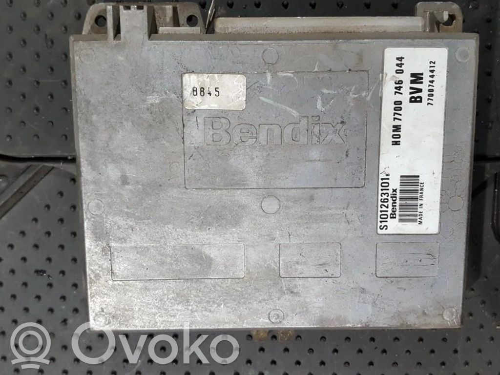 Renault 19 Engine control unit/module 