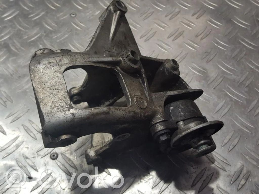 Support, suspension du moteur