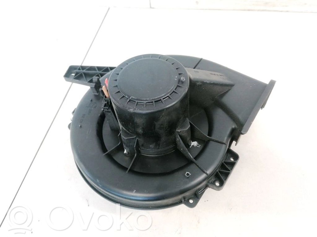 Volkswagen Polo IV 9N3 Ventola riscaldamento/ventilatore abitacolo