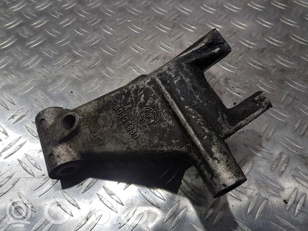 Fiat Bravo - Brava Engine mounting bracket 
