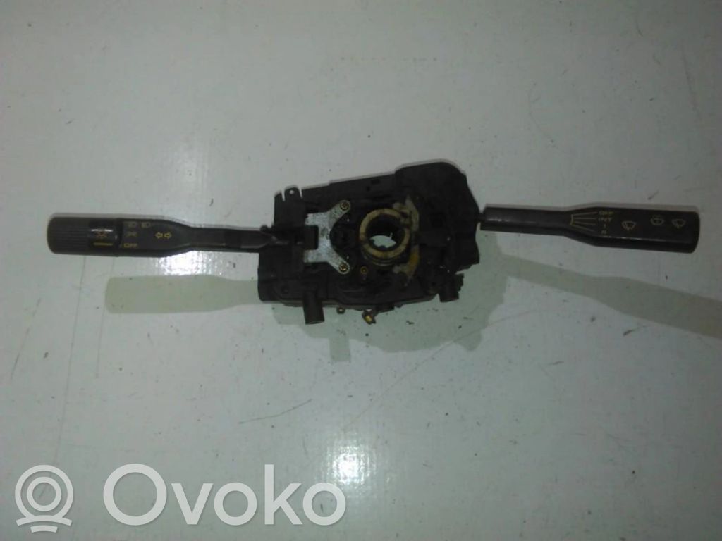 Mazda 323 F Commodo, commande essuie-glace/phare 