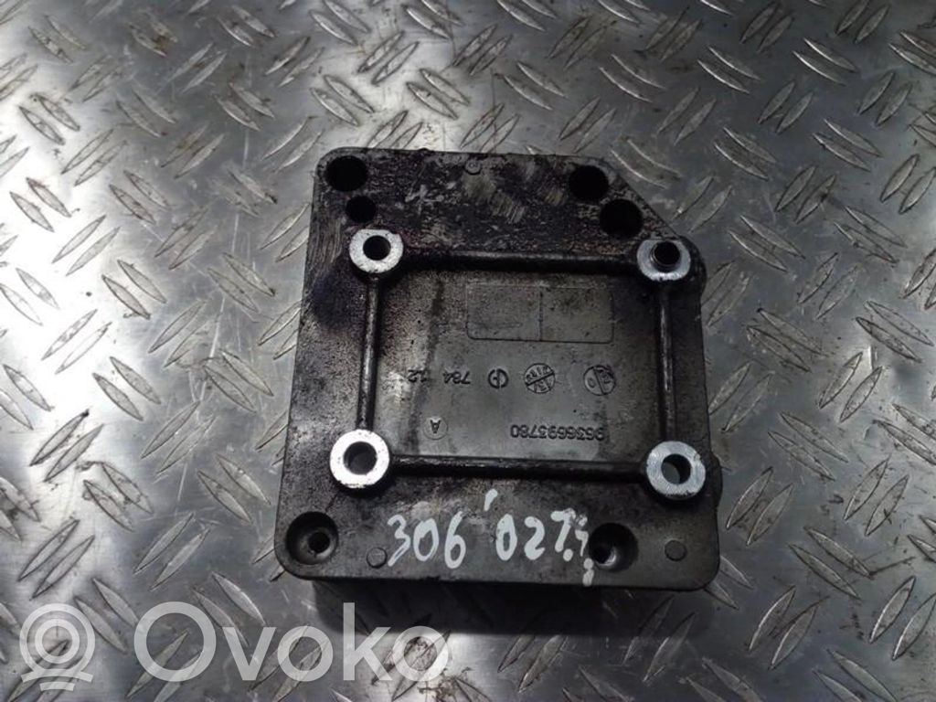 Peugeot 306 Łapa / Mocowanie silnika 