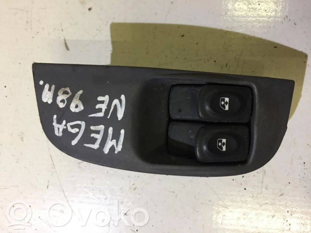 Renault Megane I Electric window control switch 