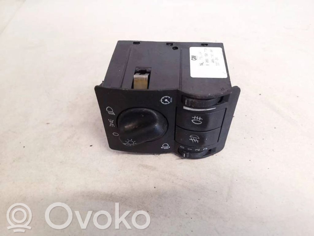 Opel Astra G Interruptor de luz 