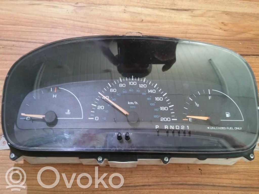 Chrysler Voyager Tachimetro (quadro strumenti) 