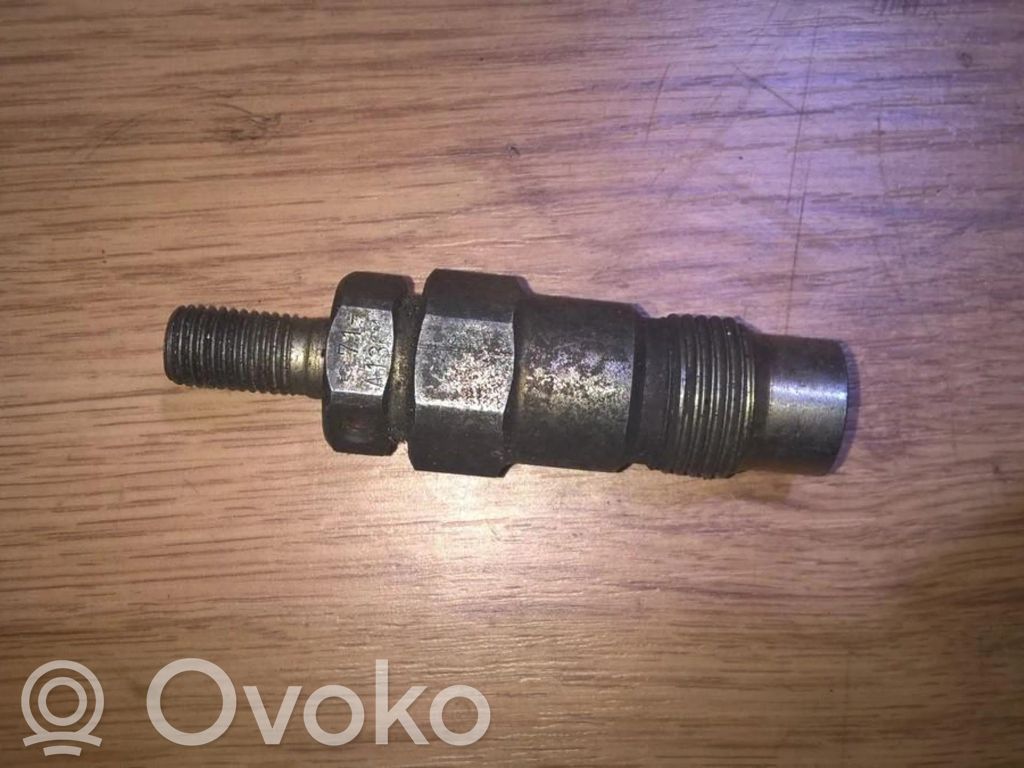 Nissan Almera Injector combustibil 