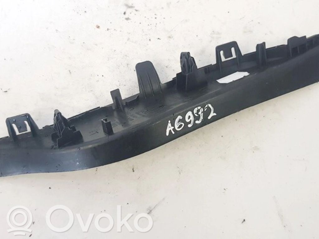 Opel Corsa E Kita salono detalė 