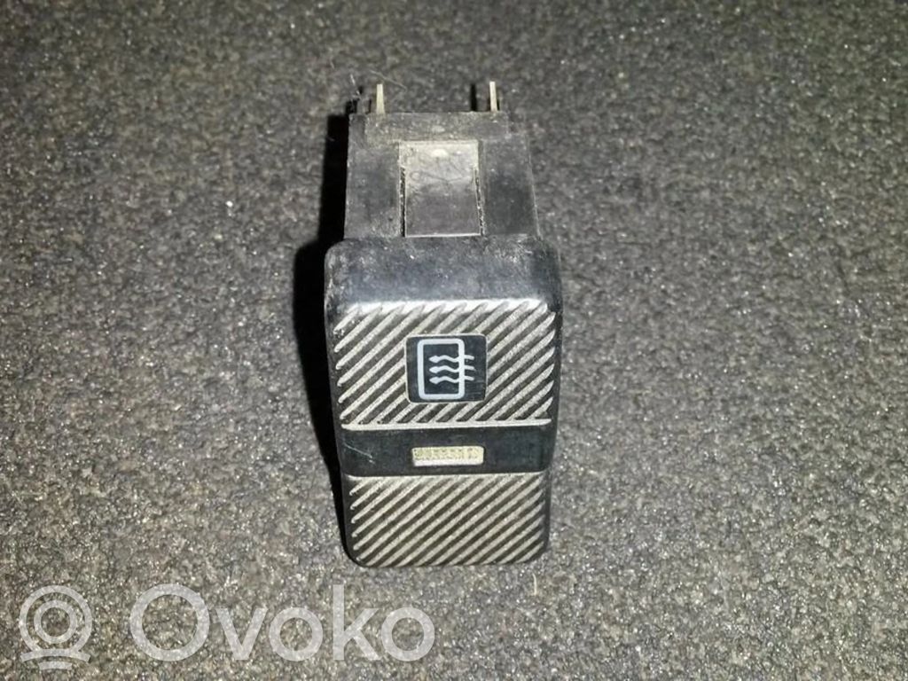 Volkswagen PASSAT B3 Tuulilasinlämmittimen kytkin 