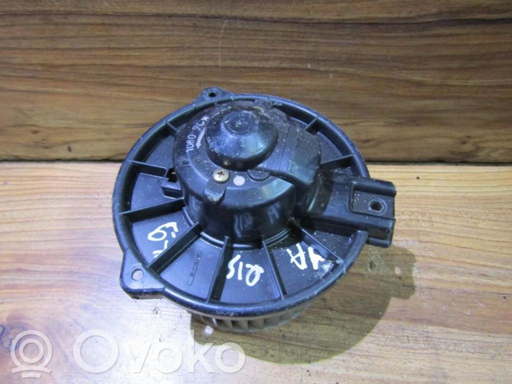 Toyota Yaris Ventola riscaldamento/ventilatore abitacolo