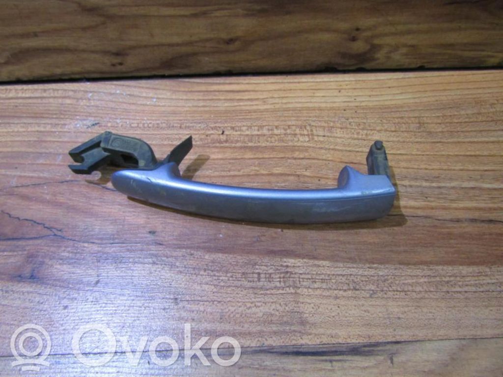 Etuoven ulkokahva   3B0937207,3B0937207