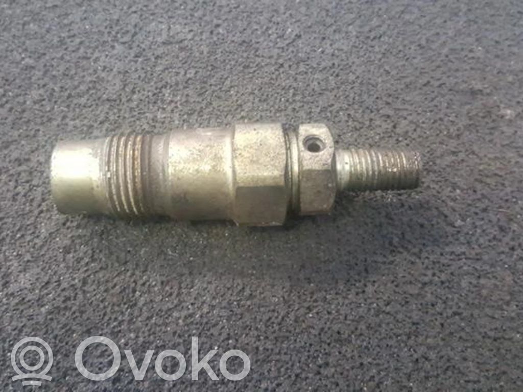 Nissan Almera Injector combustibil 