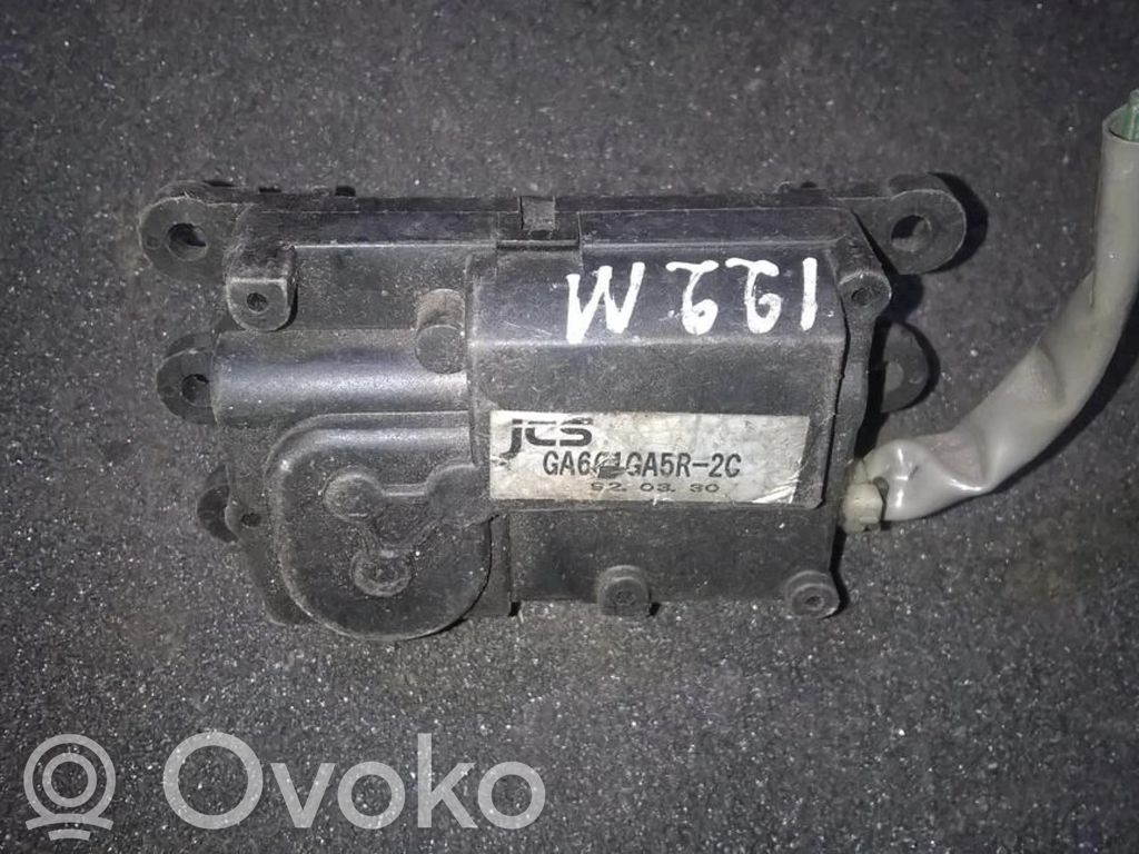 Mazda MX-6 Moteur / actionneur de volet de climatisation 