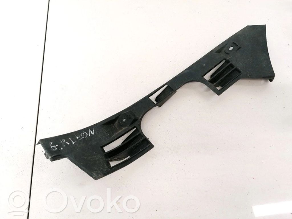 Seat Leon (1M) Soporte de montaje del parachoques trasero