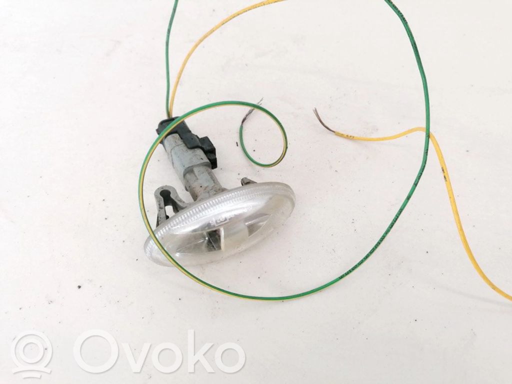 Citroen C6 Indicatore di direzione del parafango anteriore 