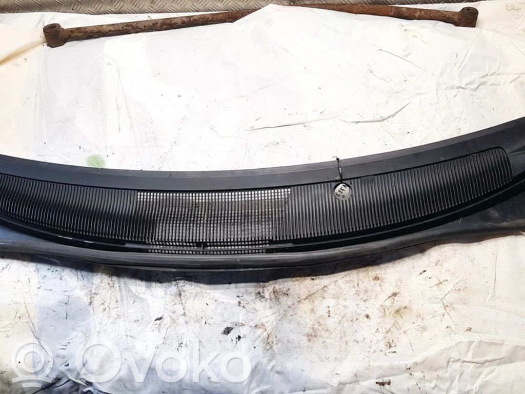 Mazda Premacy Wiper trim 