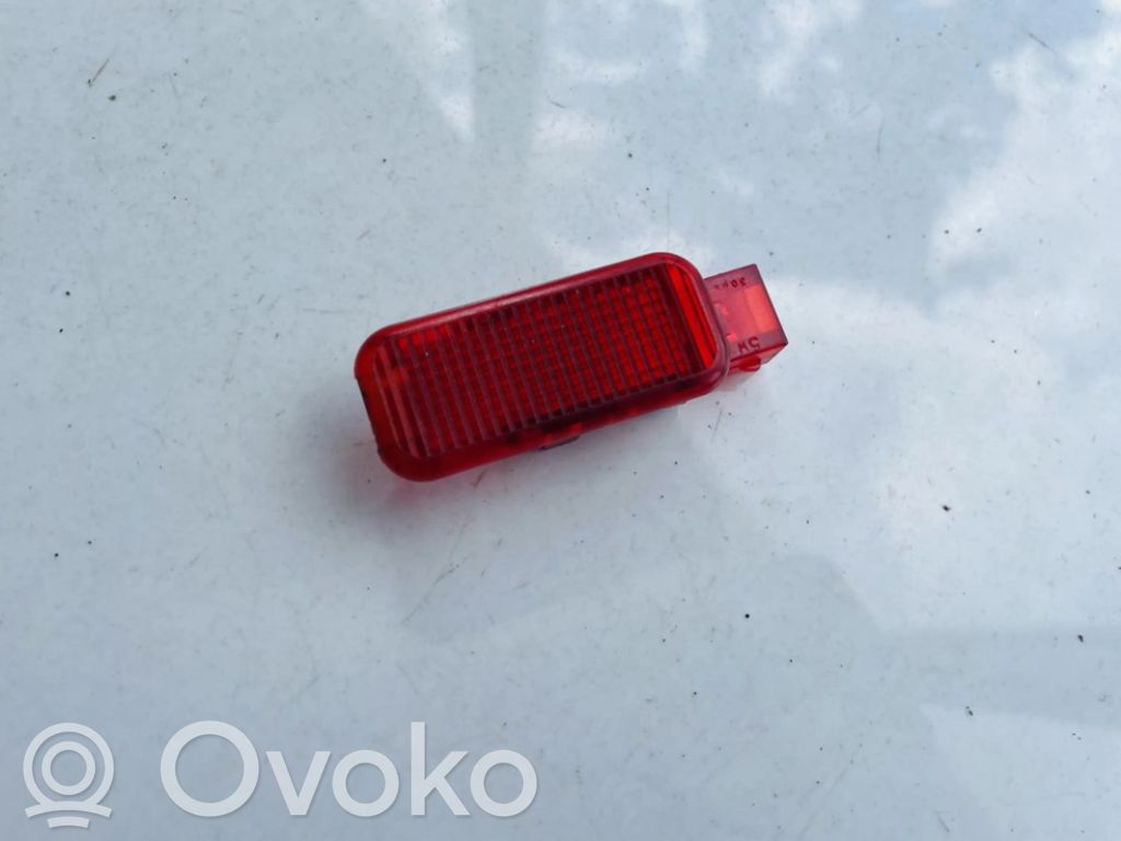 Audi A6 S6 C5 4B Inne oświetlenie wnętrza kabiny 