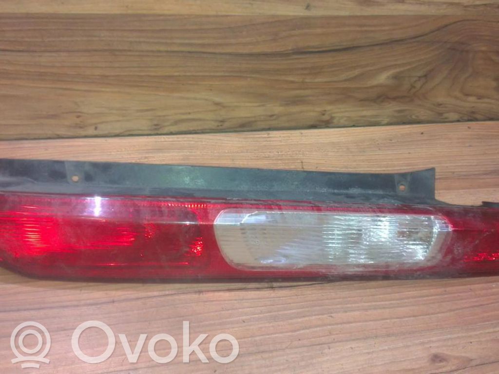 Lampă spate în caroserie   4M5113404A,4M5113404A,4M5113404A,4M5113404A